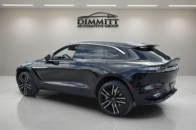 2024 Aston Martin DBX