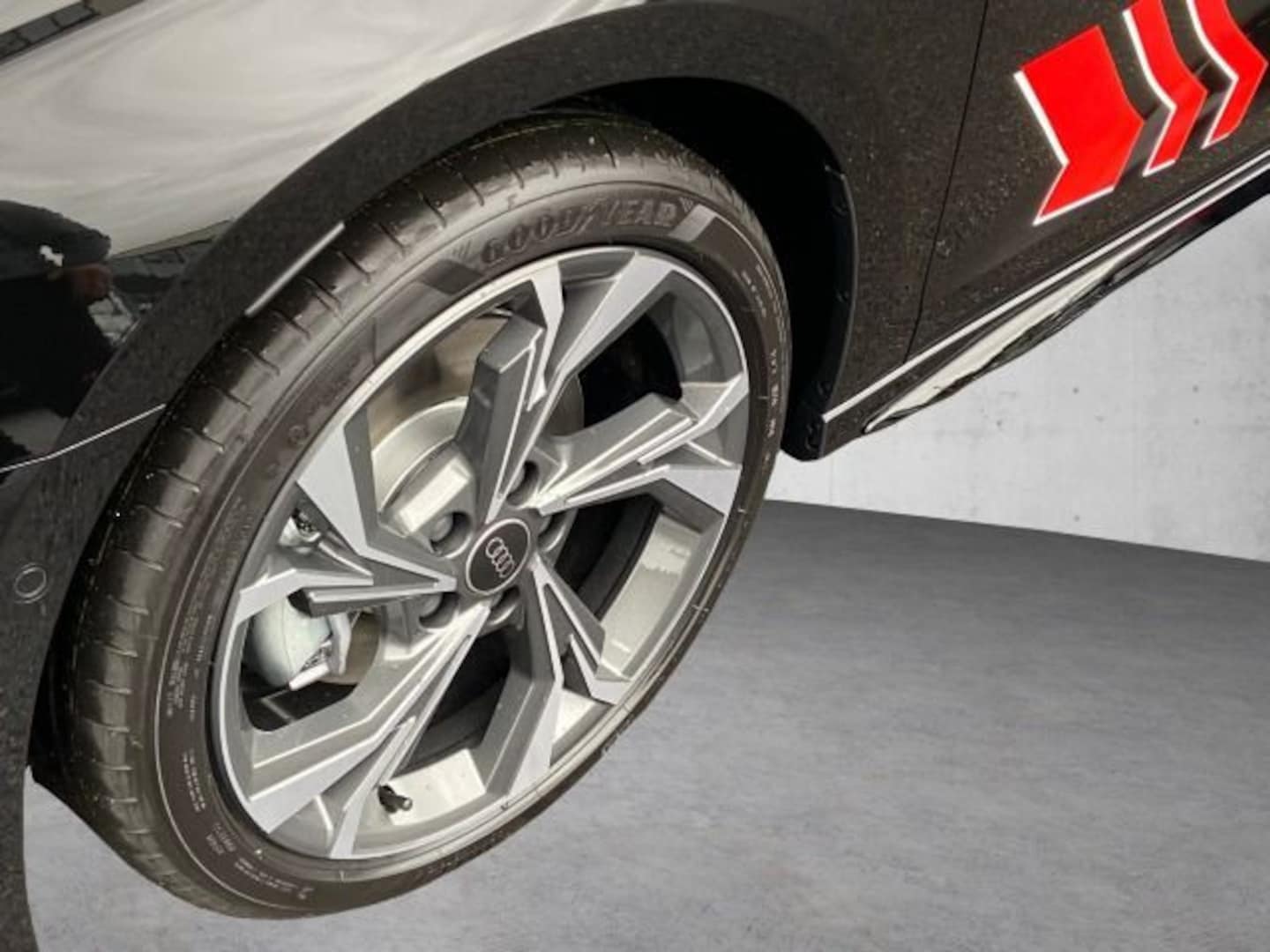 Bild über Audi A3 Sportback TFSI quattro S tronic - für weitere Informationen kontaktieren Sie den Audi Partner