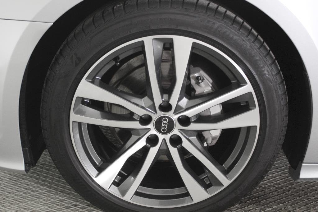 Image about Audi A6 Avant S line edition 40 TDI quattro 150 kW (204 CV) S tronic