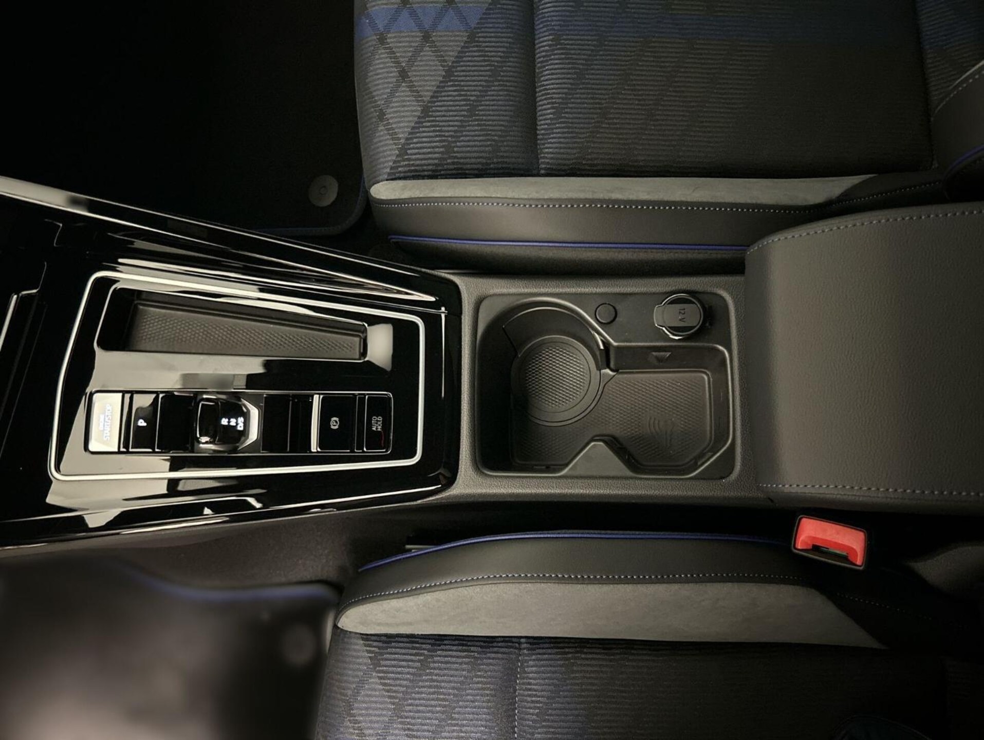 Volkswagen Golf Variant R