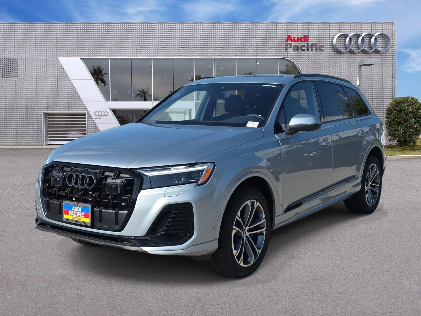2026 Audi Q7 45 Premium Plus quattro Tiptronic's photo
