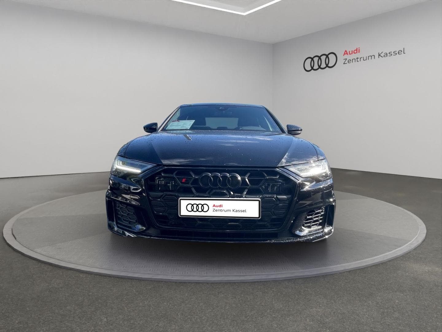 Bild über Audi S6 Limousine TDI quattro tiptronic - für weitere Informationen kontaktieren Sie den Audi Partner