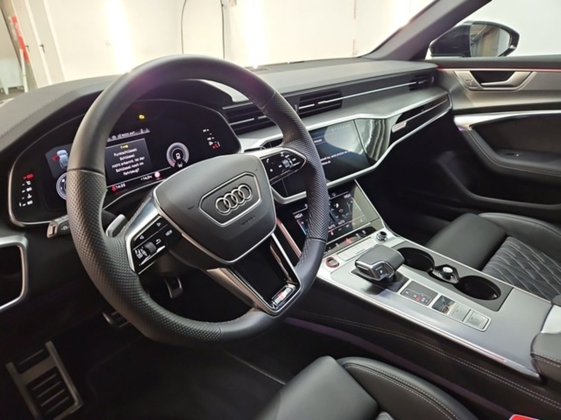 Audi S6 Avant