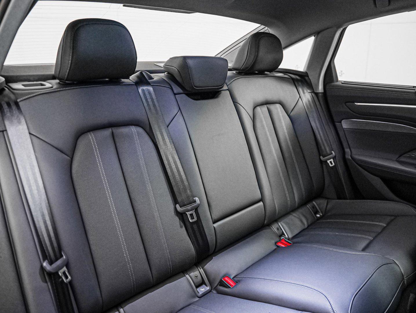 2026 Audi A6 Premium Plus - Photo 12