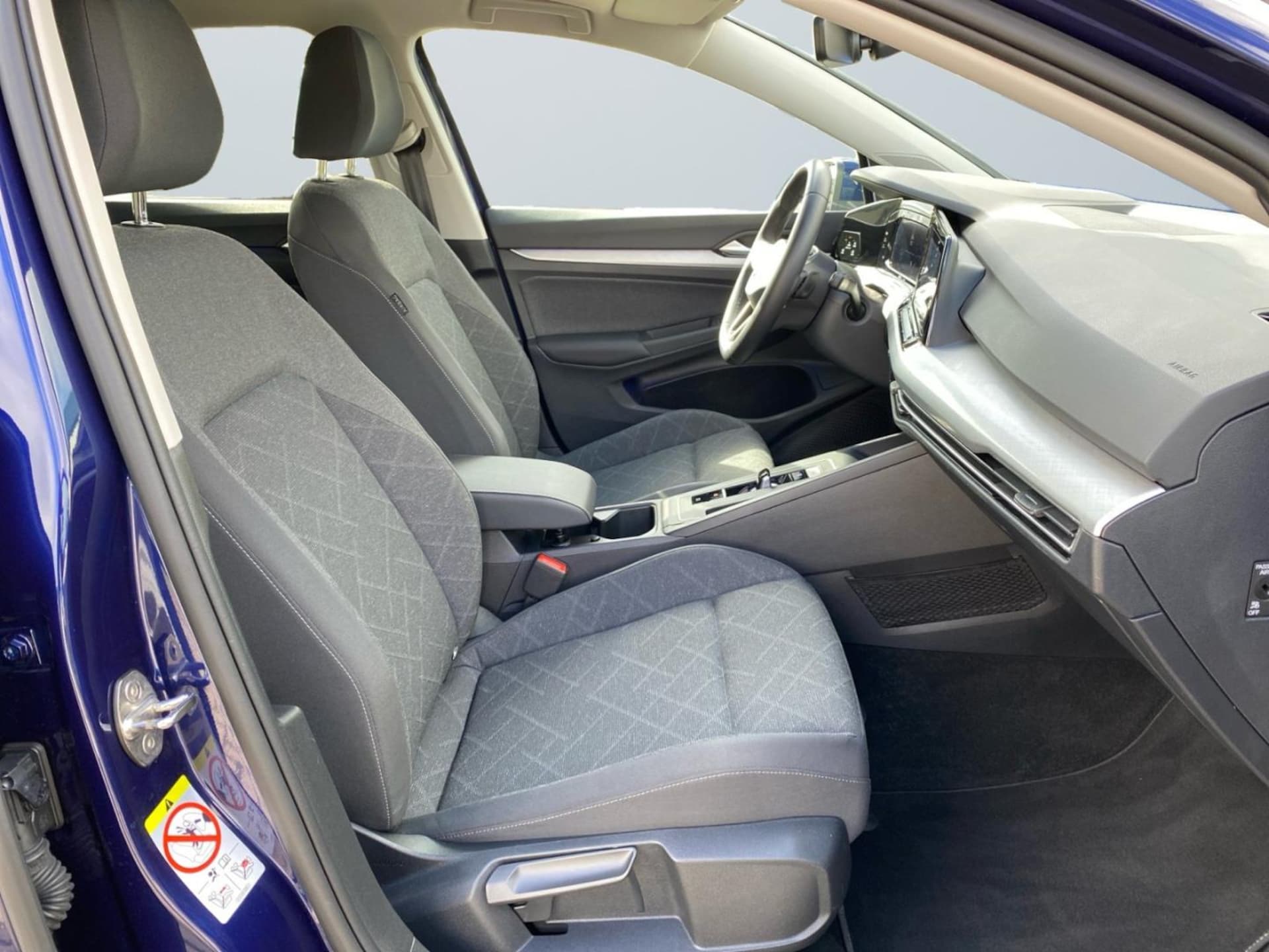 Volkswagen Golf Life