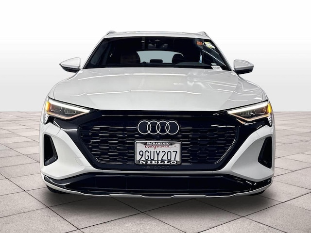 2024 Audi Q8 e-tron