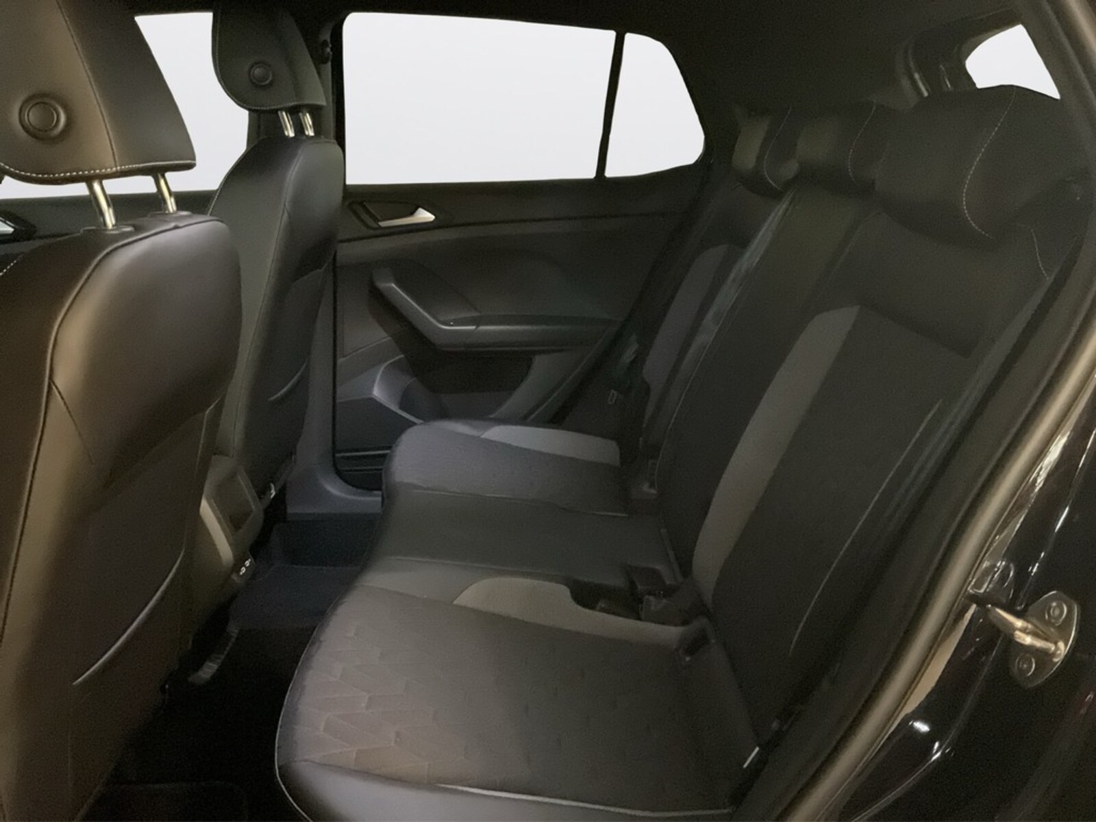 Volkswagen T-Cross – Bild 14