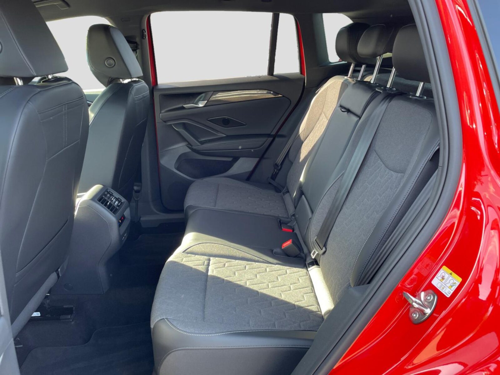 Volkswagen Tiguan – Bild 11