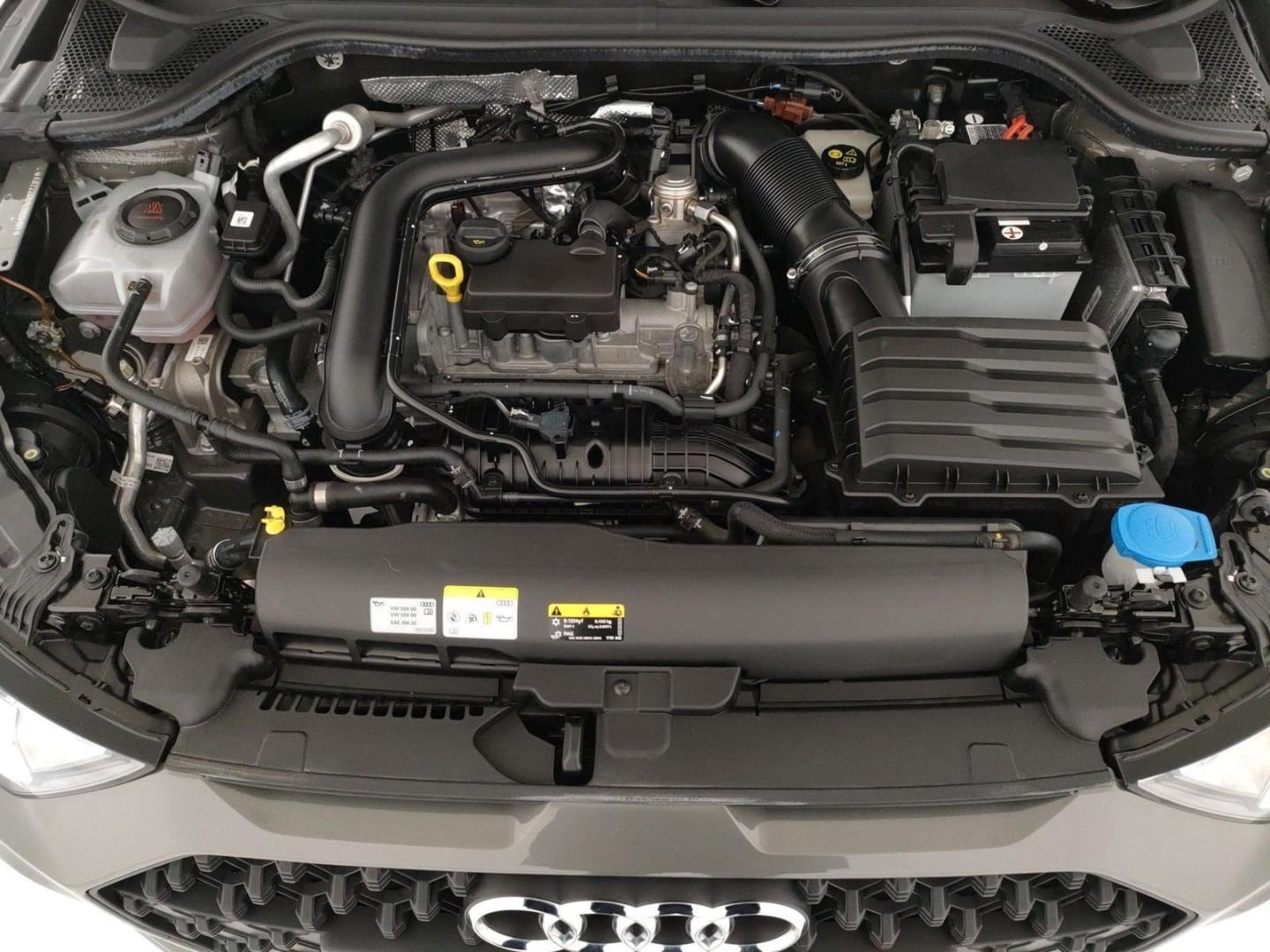 Image about Audi A1 citycarver Admired 30 TFSI 81 kW (110 PS) 6-marce