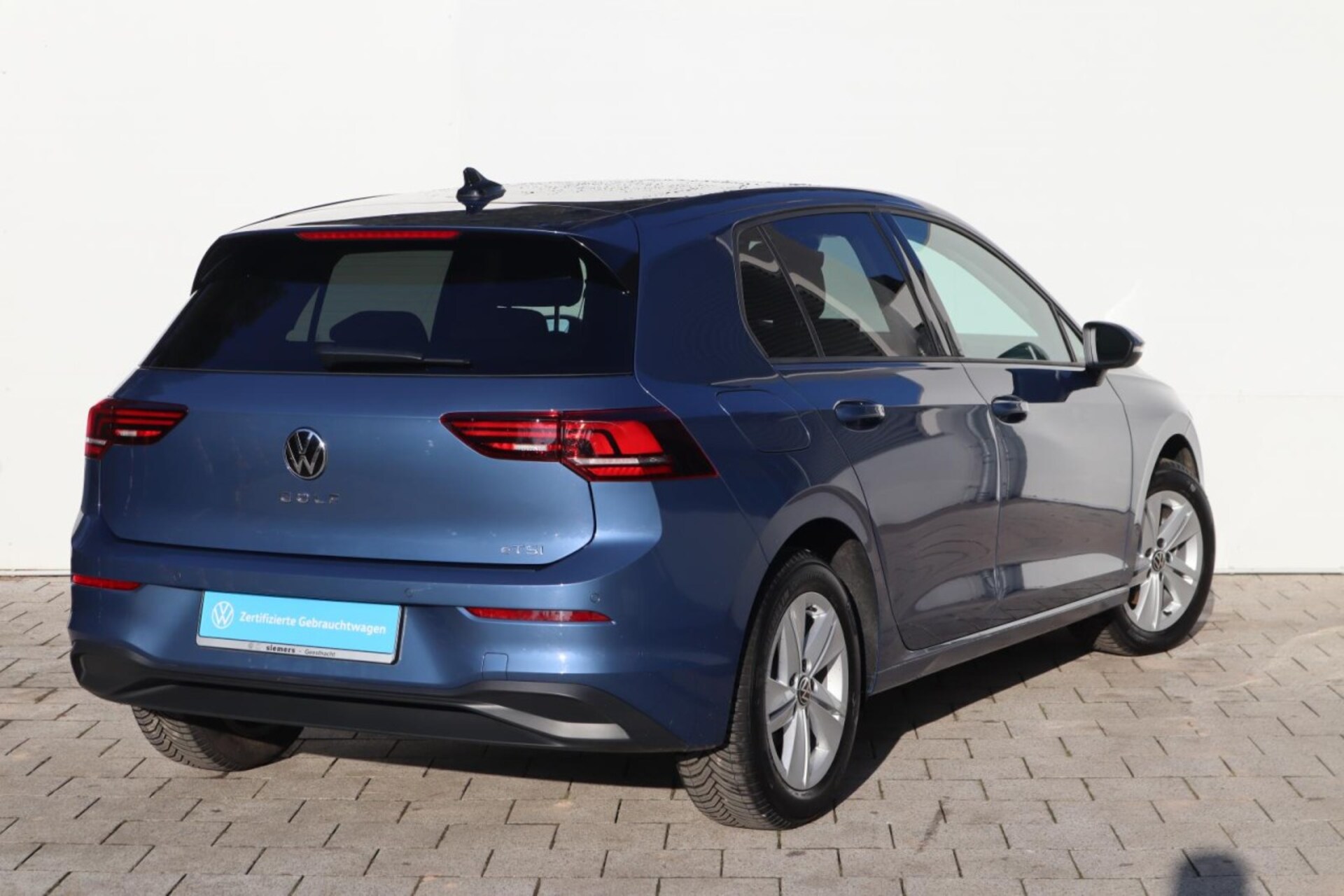 Volkswagen Golf Life
