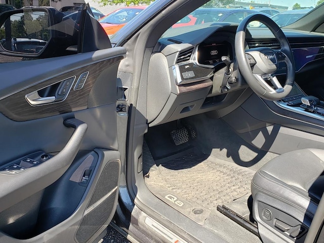 2022 Audi Q8