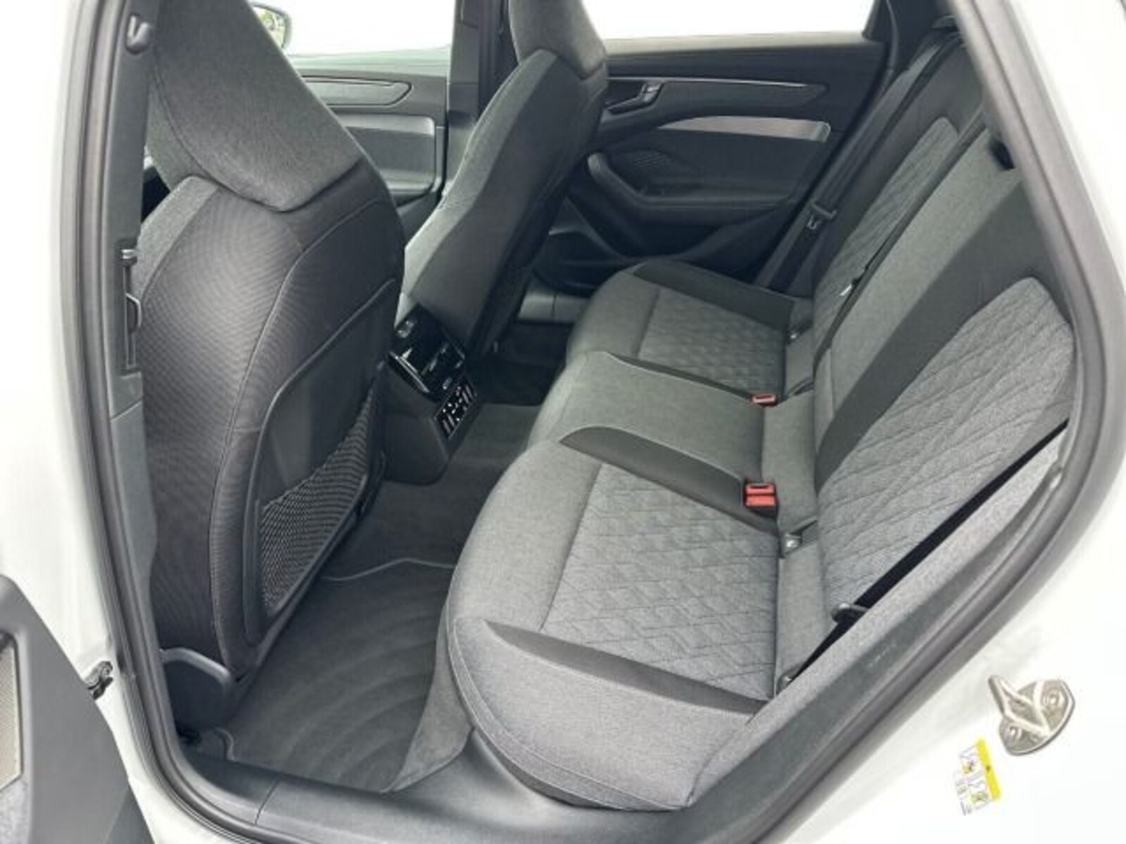 Audi A6 Avant – Bild 7