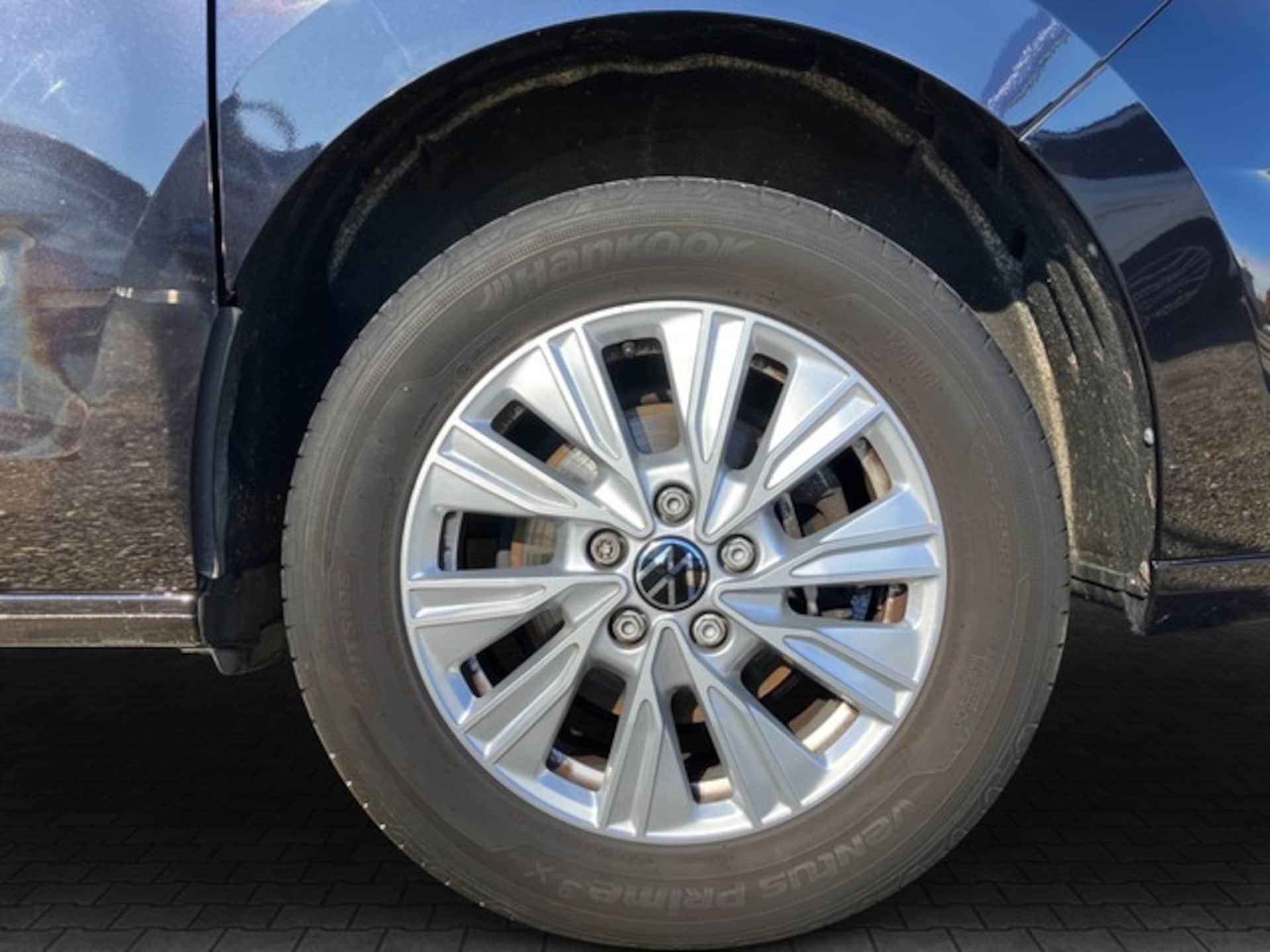 Volkswagen Multivan Basis-Modell