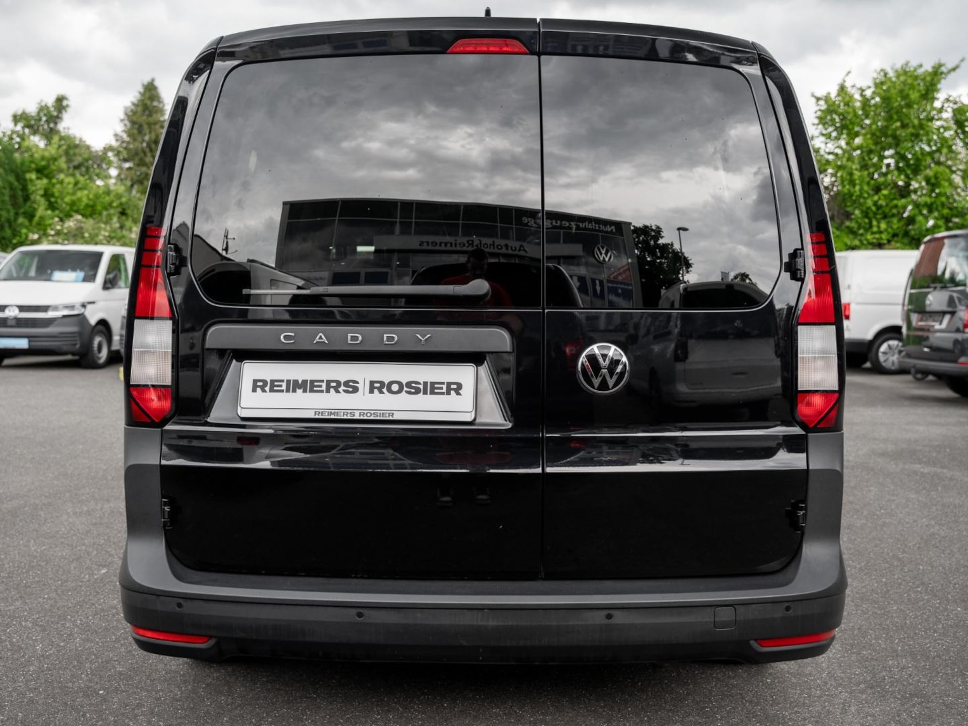 Volkswagen Caddy Maxi Basis-Modell