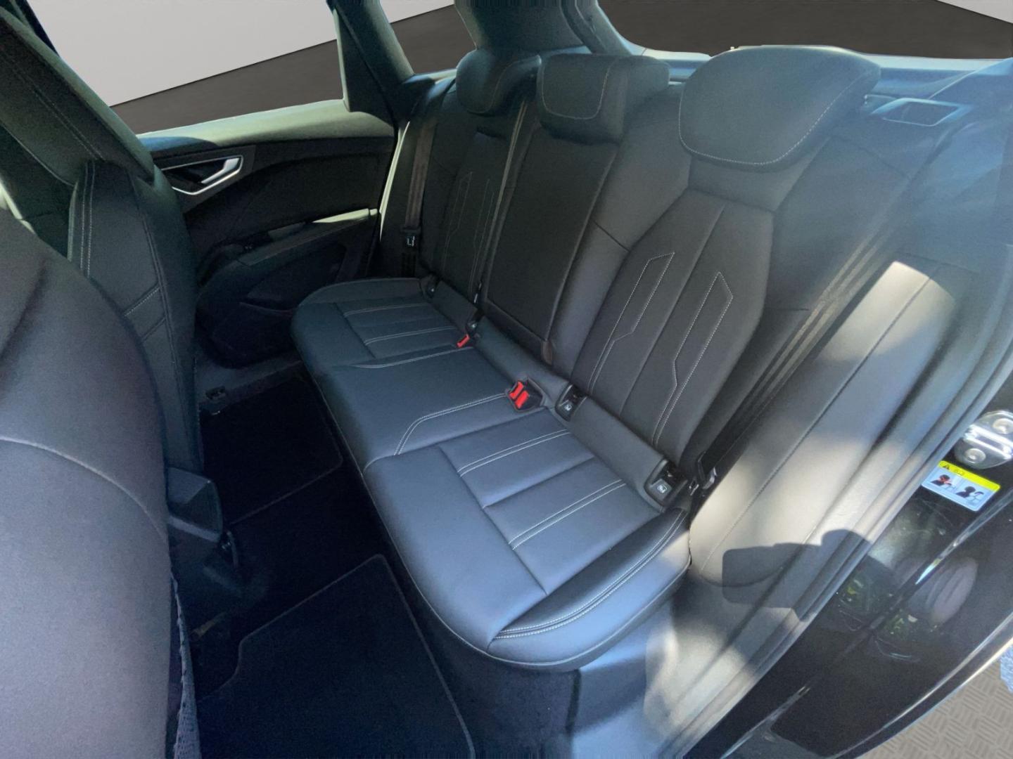 Image about Audi Q4 e-tron 40 e-tron
