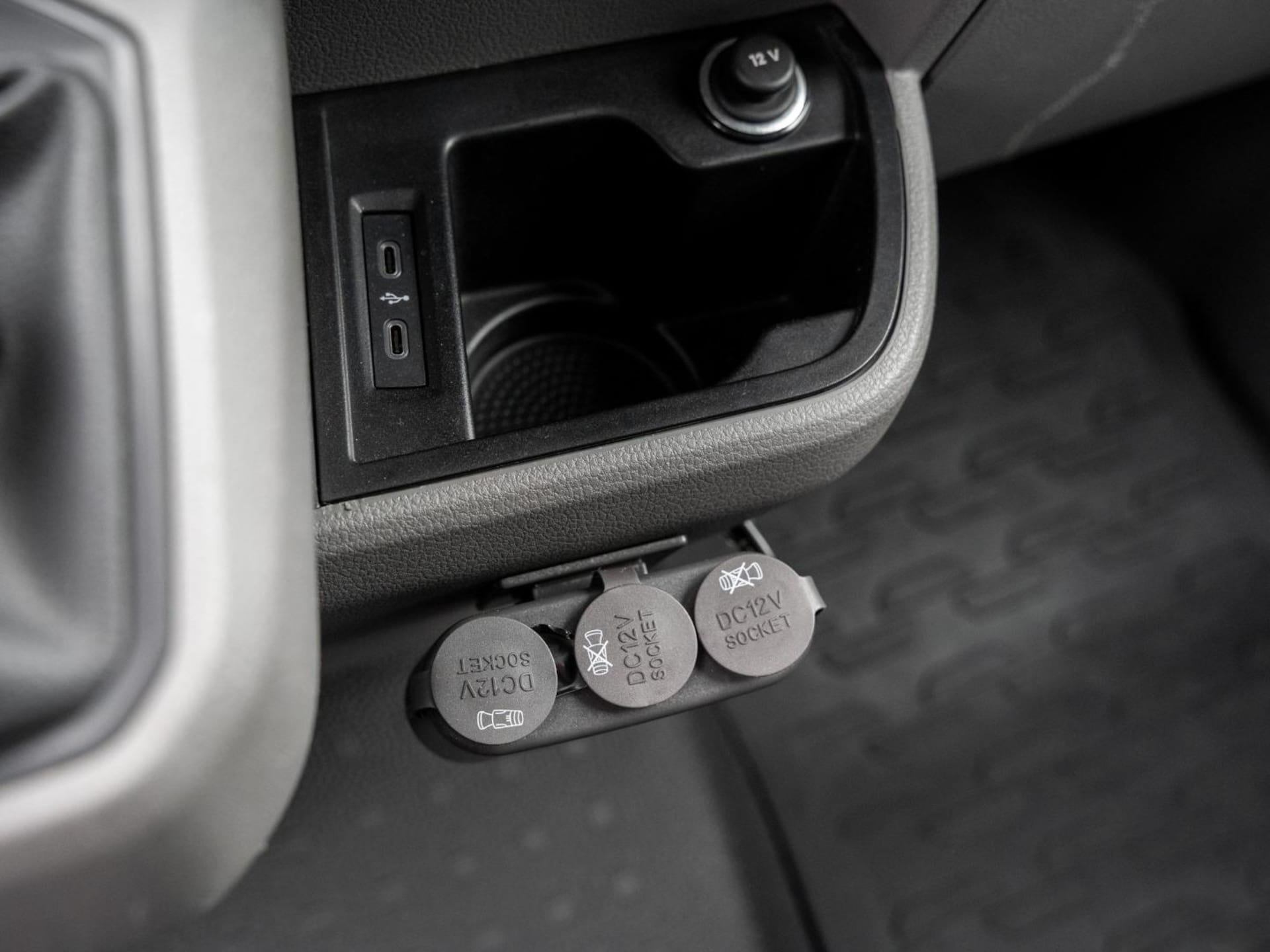Volkswagen T6.1 Transporter Kasten langer Radstand