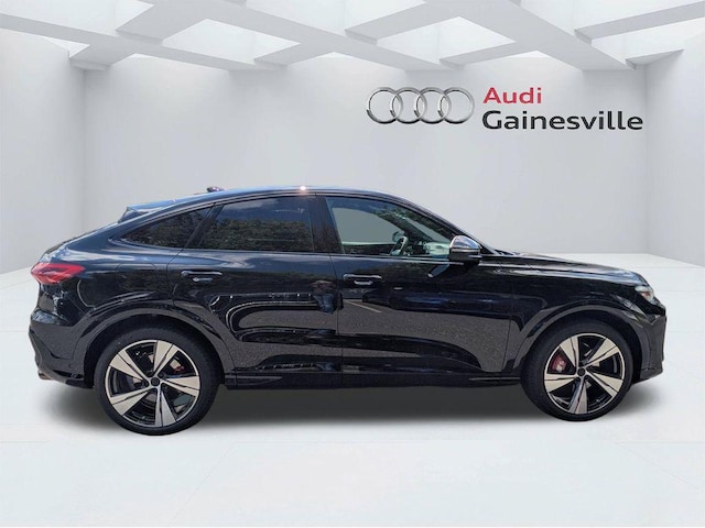 2026 Audi RS Q8 SUV performance