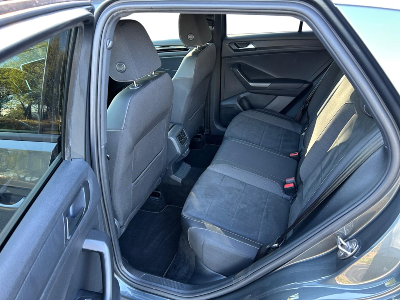 Volkswagen T-Roc – Bild 10