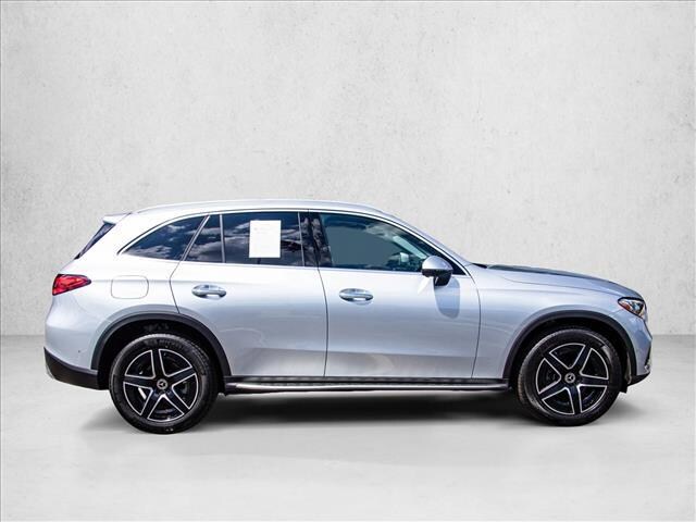 2026 Mercedes-Benz GLC 300