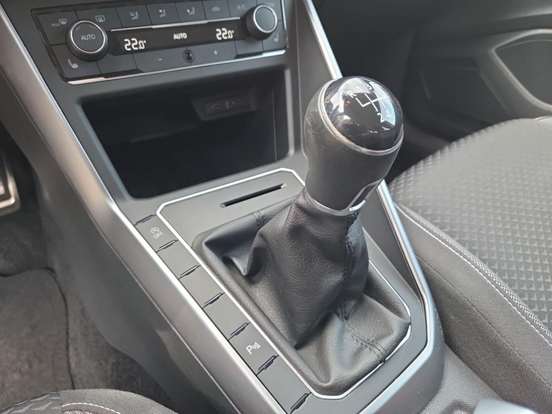 Volkswagen Polo Active