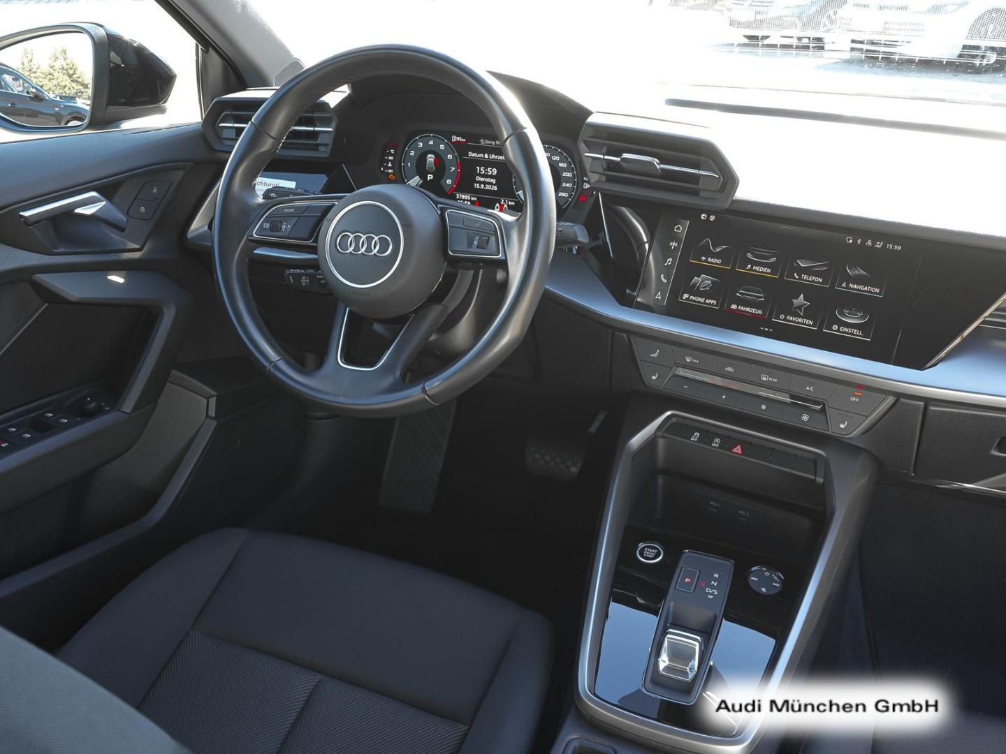 Bild über Audi A3 Sportback advanced 30 TFSI S tronic - für weitere Informationen kontaktieren Sie den Audi Partner