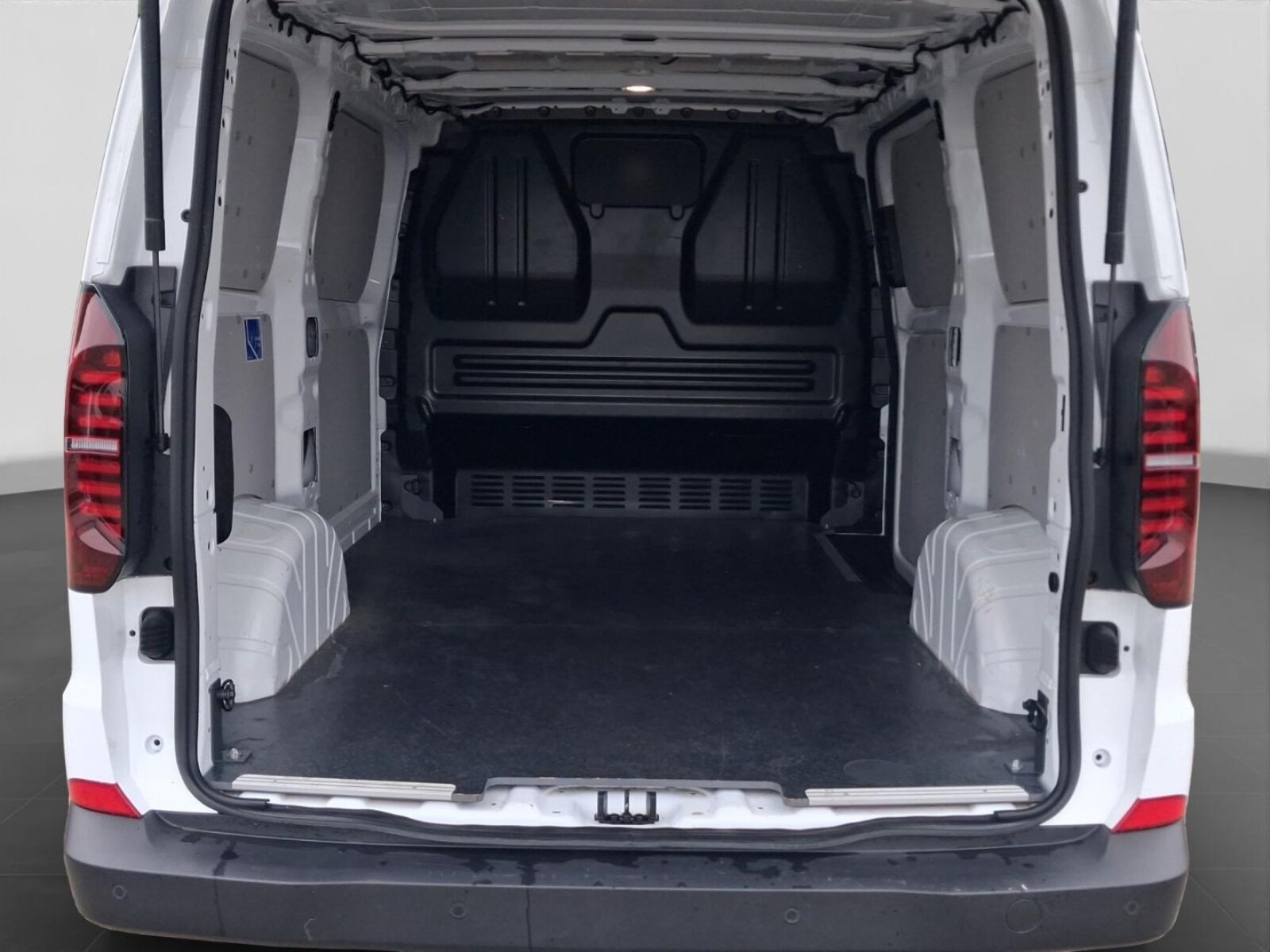 Volkswagen Transporter Kasten kurzer Radstand – Bild 21