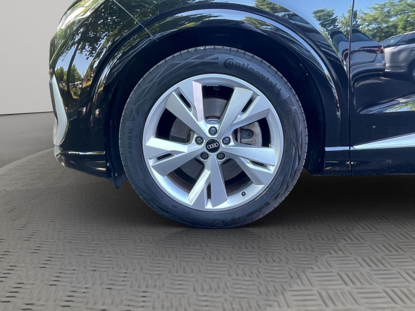 Image about Audi Q4 e-tron 40 e-tron