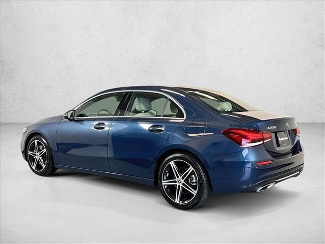 2019 Mercedes-Benz A 220