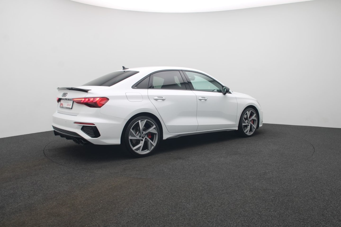Bild über Audi S3 Limousine TFSI quattro S tronic - für weitere Informationen kontaktieren Sie den Audi Partner