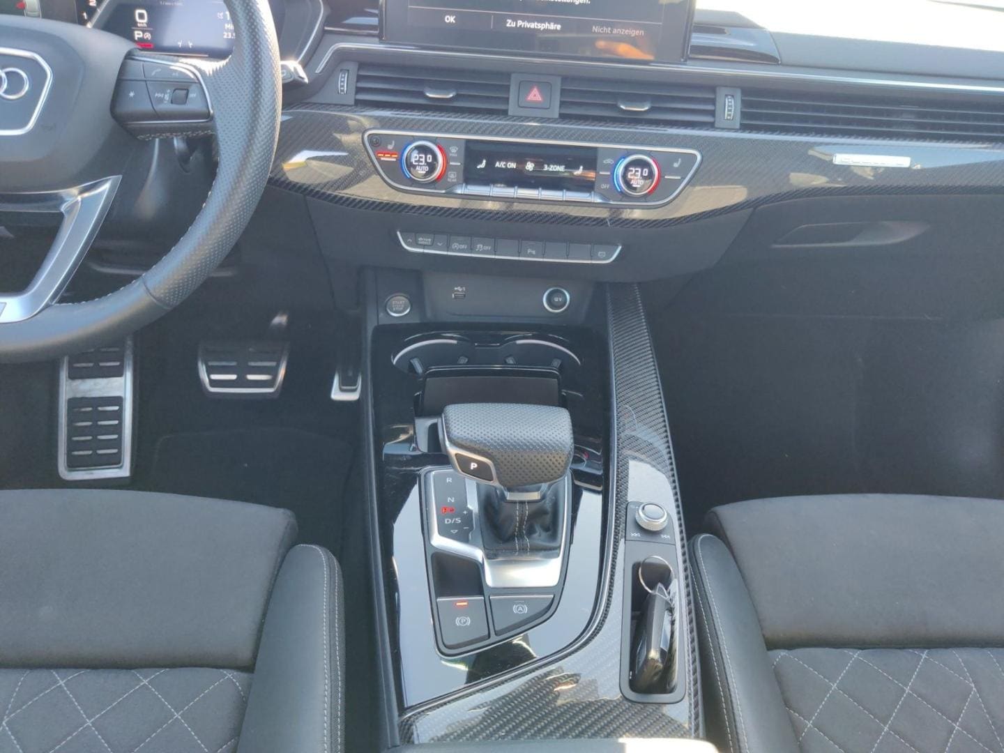Bild über Audi A4 Avant S line 45 TFSI quattro S tronic - für weitere Informationen kontaktieren Sie den Audi Partner