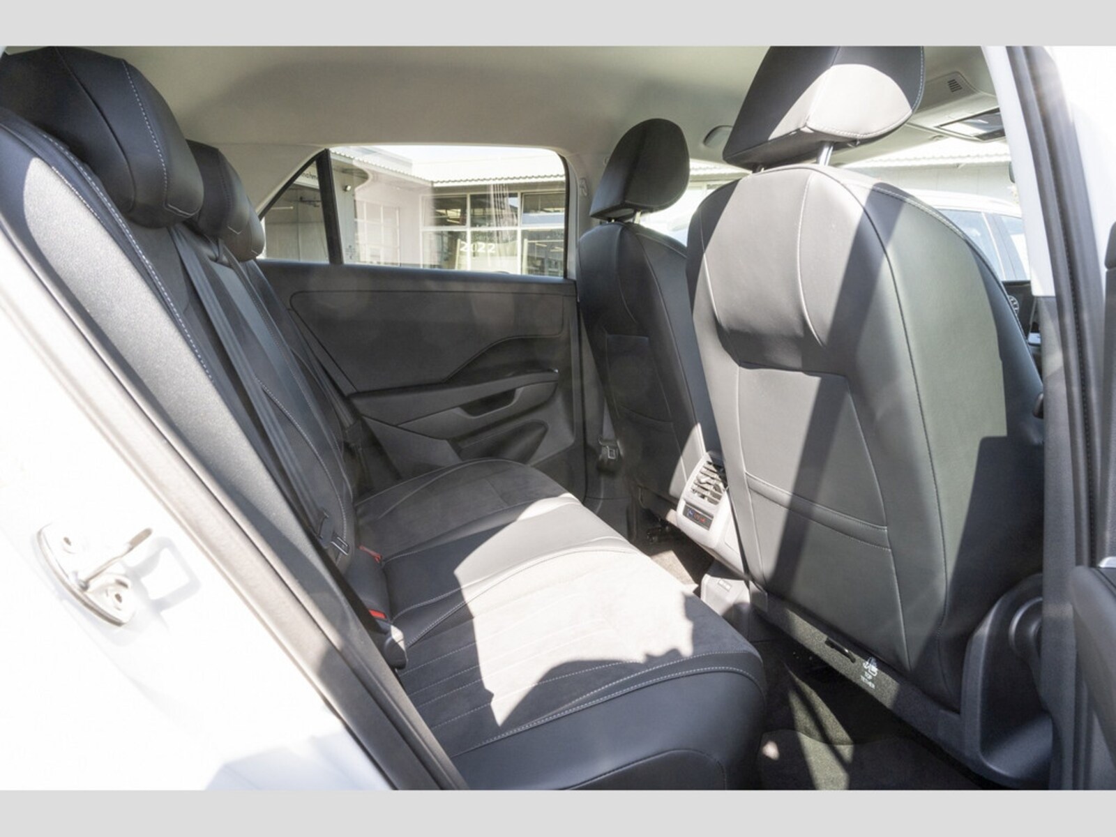 Volkswagen T-Roc – Bild 11