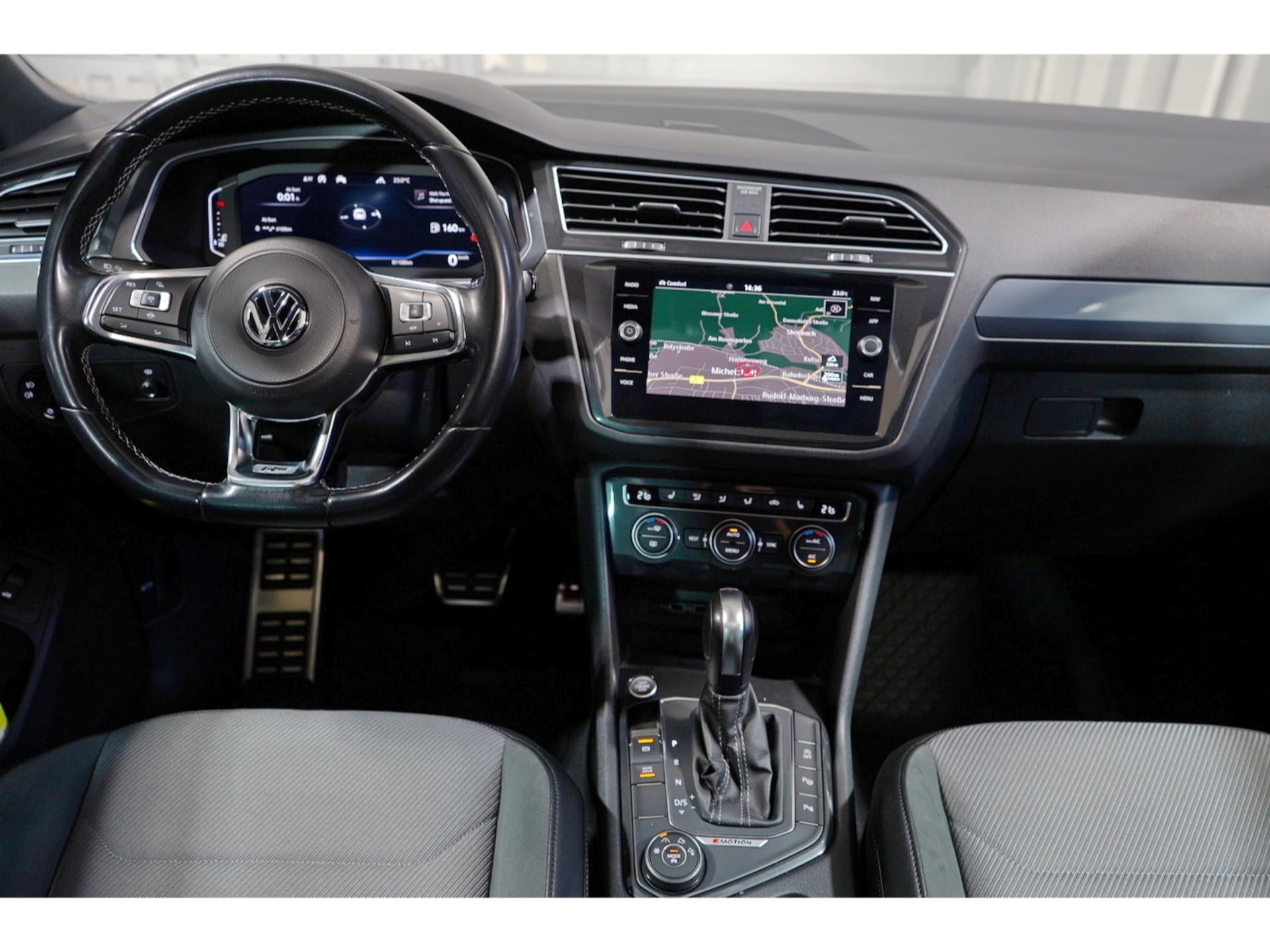Volkswagen Tiguan R-Line