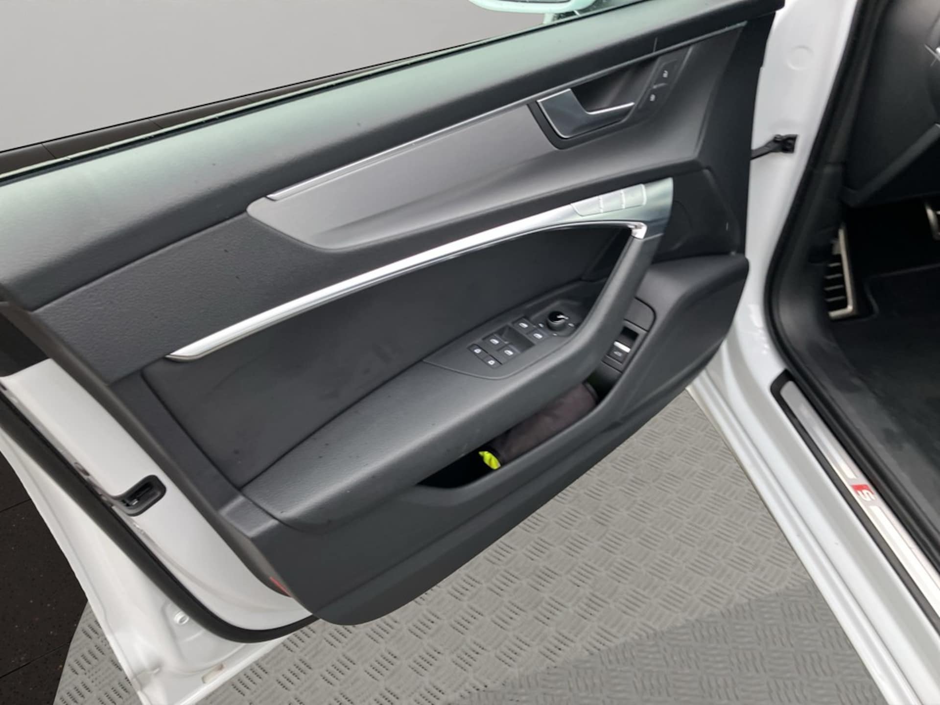 Audi S6 Avant