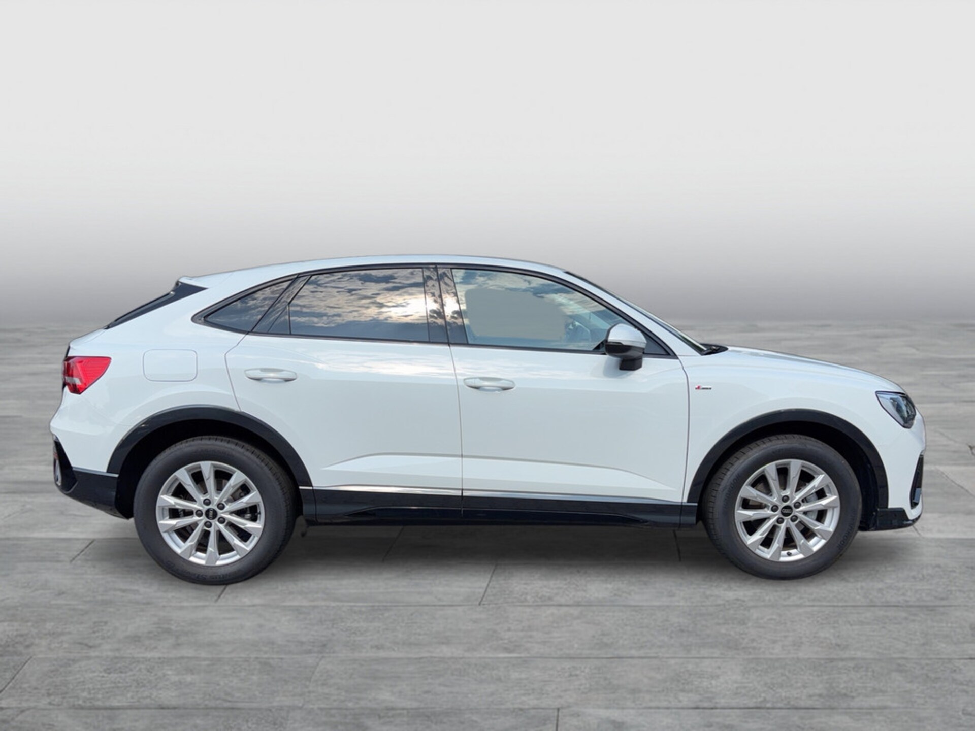 Audi Q3 Sportback S line