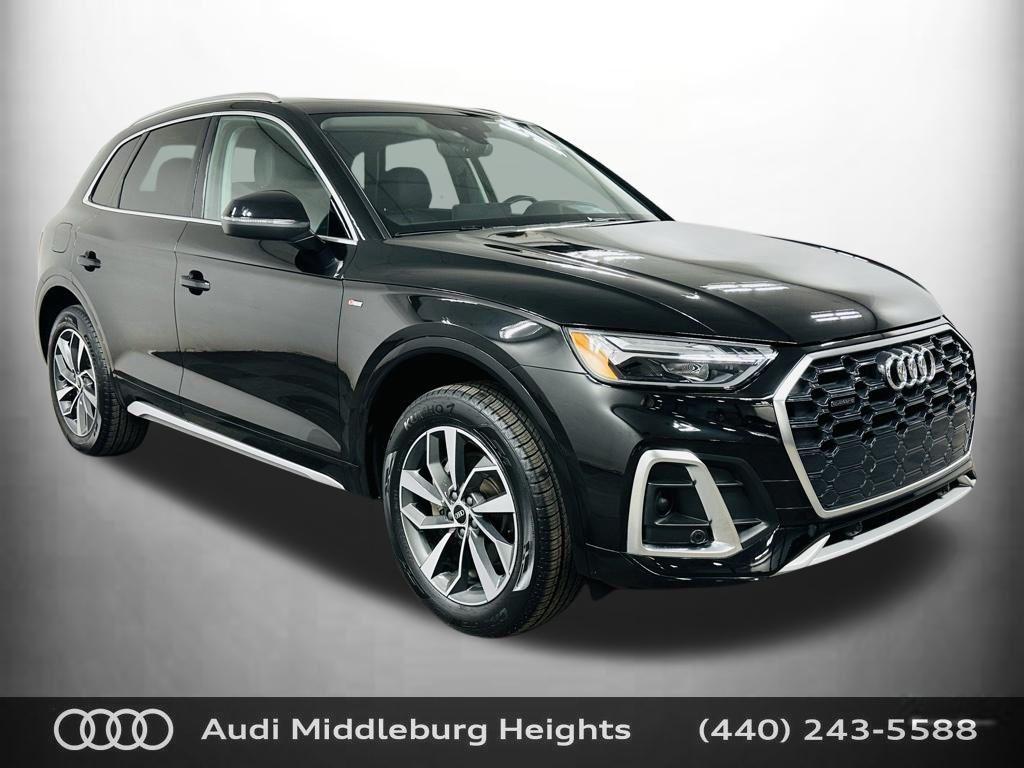 2023 Audi Q5 45 Premium's photo