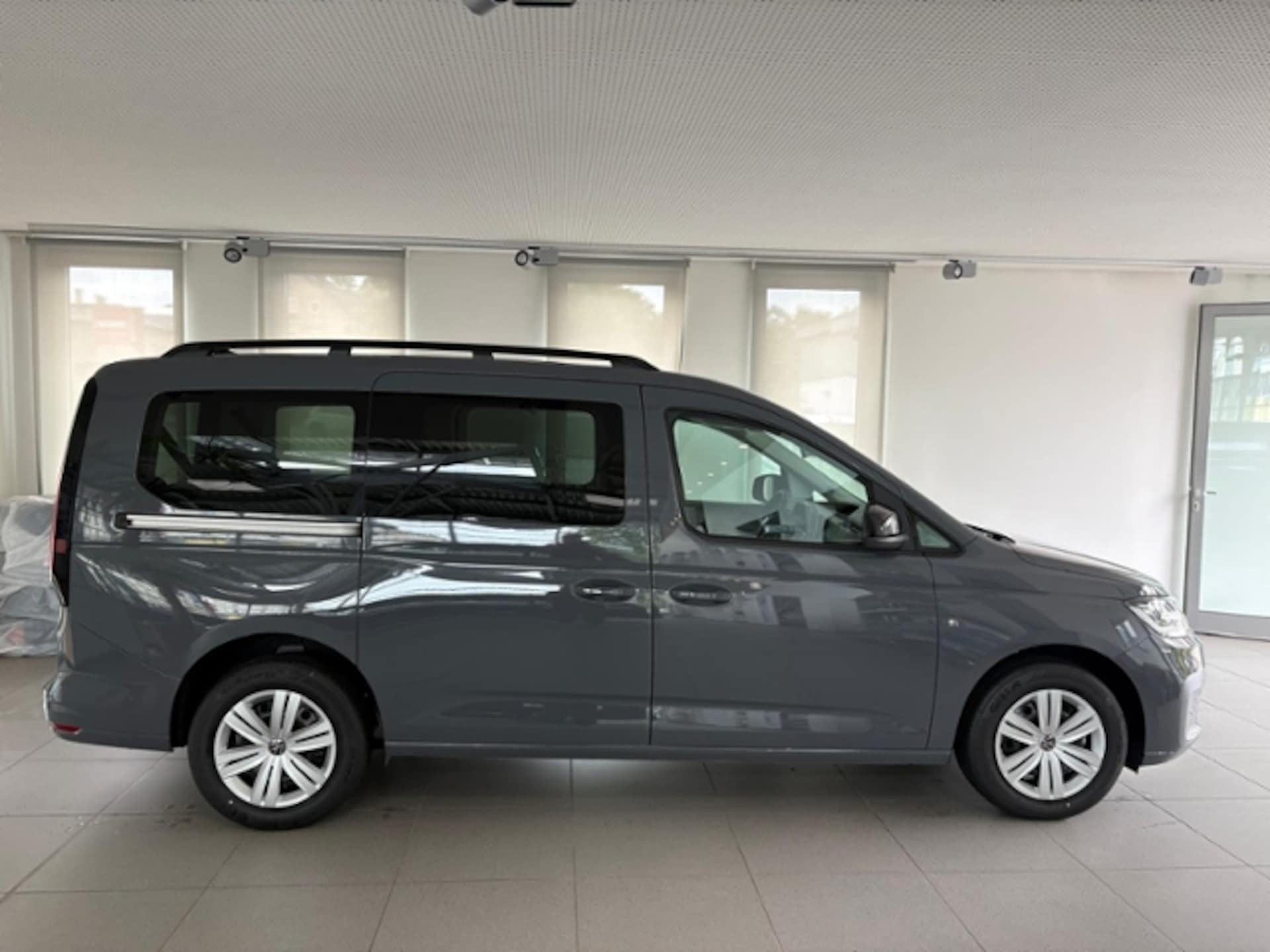 Volkswagen Caddy Maxi Basis-Modell