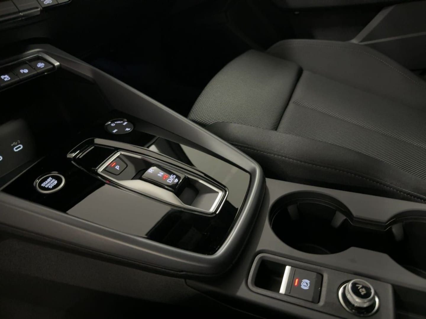 Bild über Audi A3 Sportback TDI S tronic - für weitere Informationen kontaktieren Sie den Audi Partner