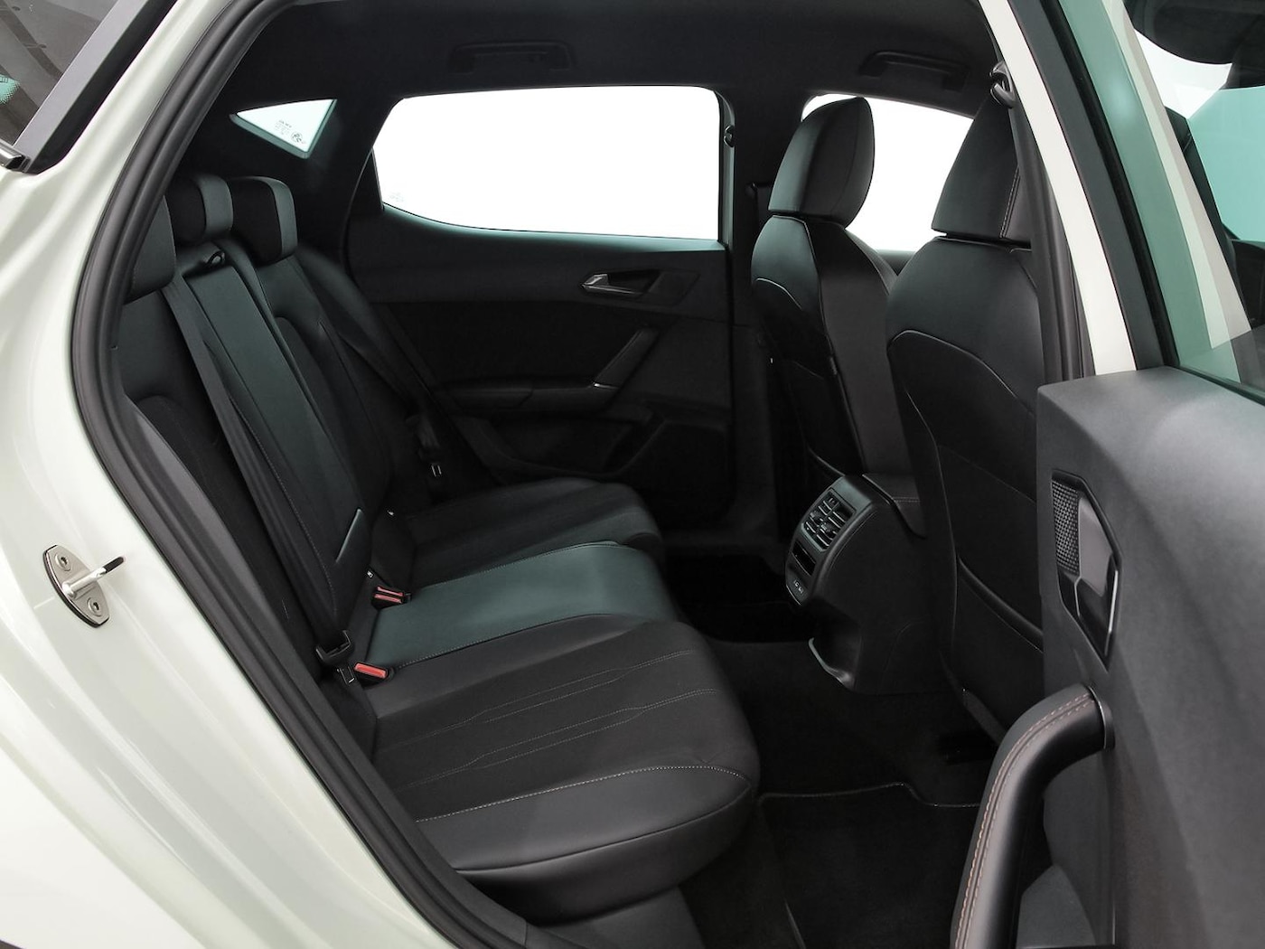 CUPRA Leon León 1.5 eTSI DSG 110 kW (150 CV) — photo 7