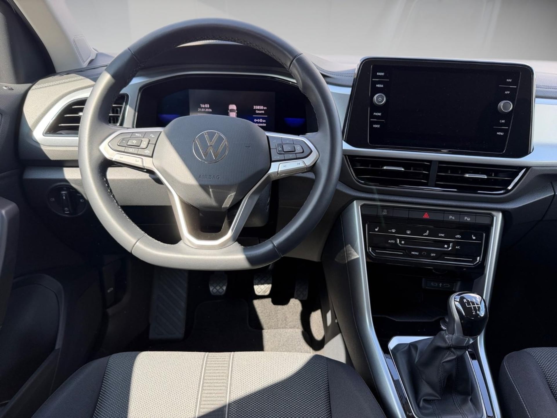 Volkswagen T-Roc Life