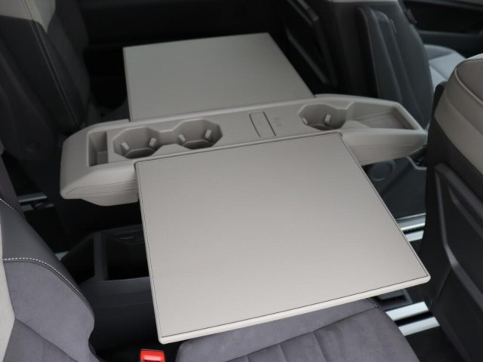 Volkswagen Multivan – Bild 10