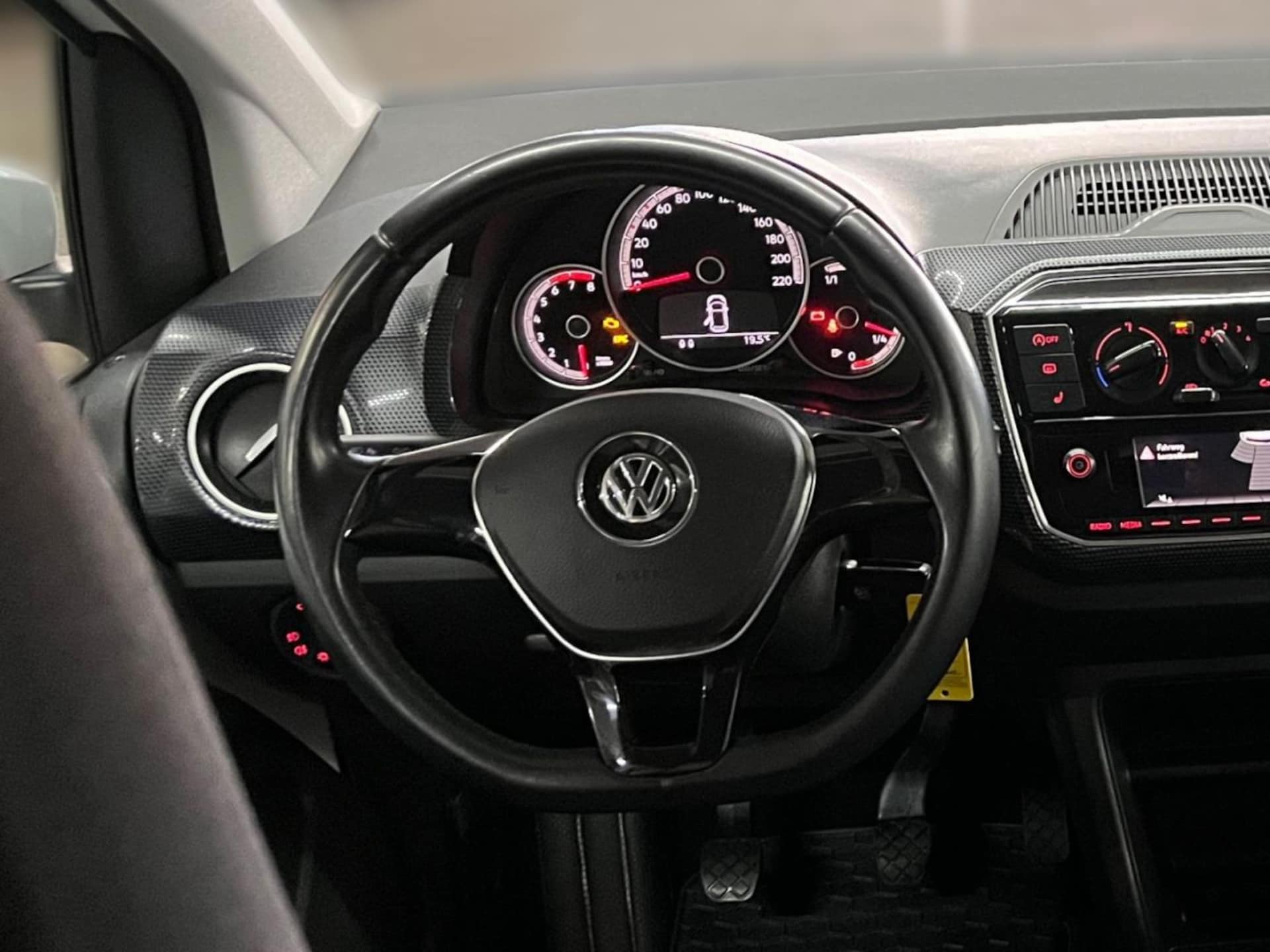 Volkswagen up! move up!