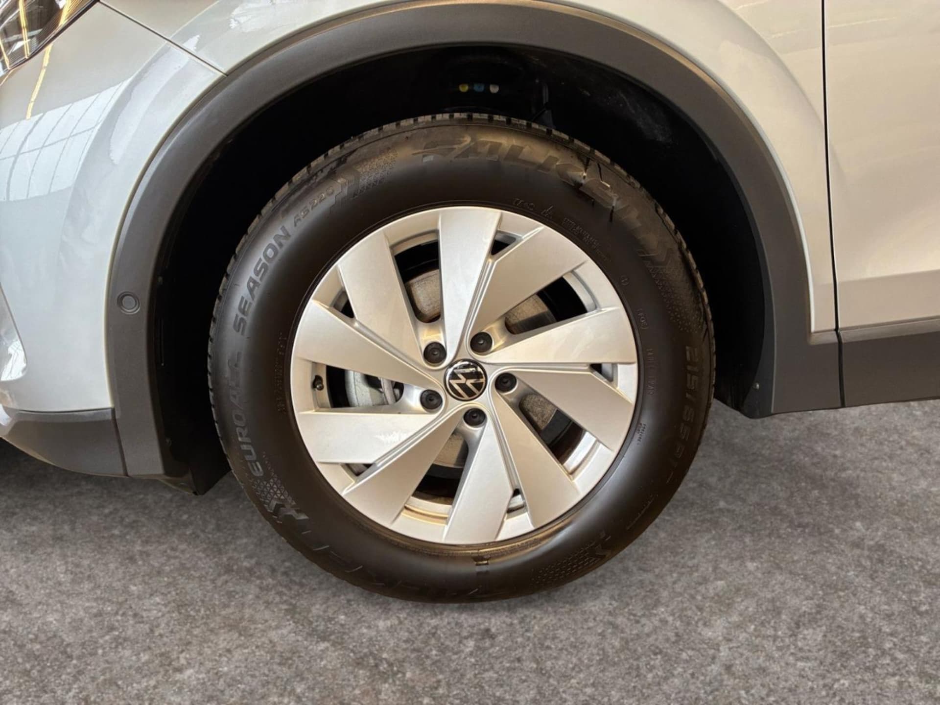 Volkswagen Tiguan Basis-Modell