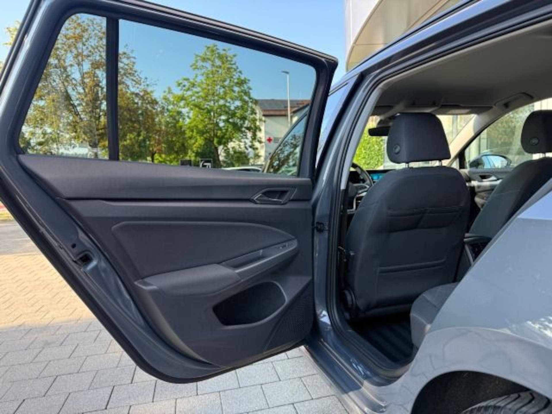 Volkswagen Golf Variant Life