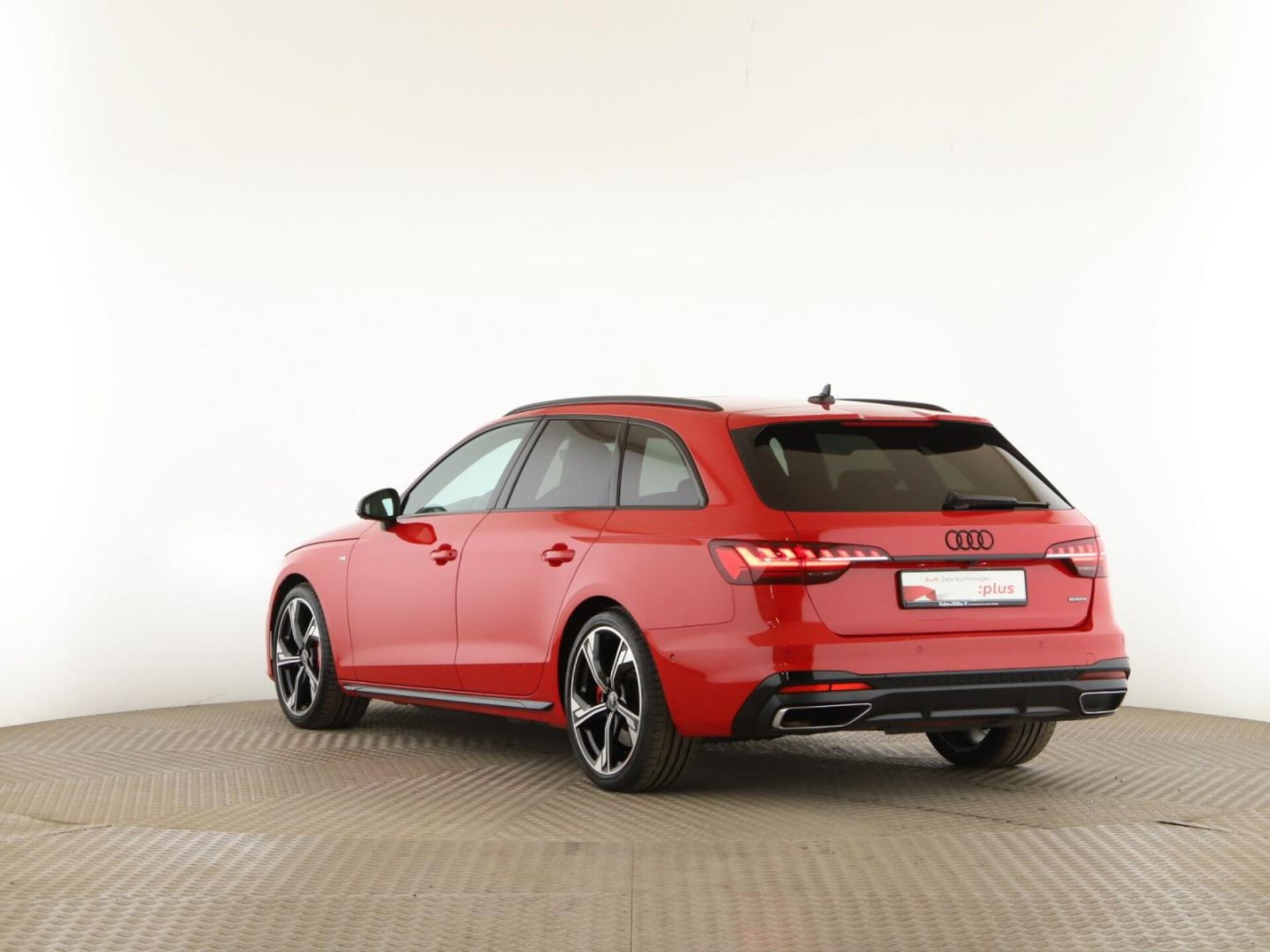 Audi A4 Avant S line