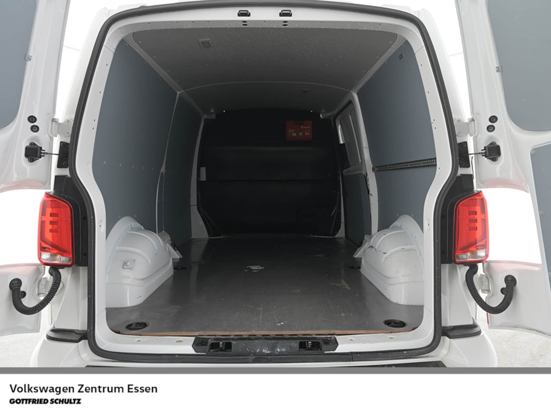 Volkswagen T6.1 Transporter Kasten langer Radstand