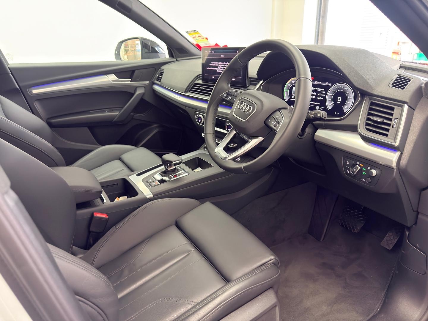 Image about Audi Q5 TFSI e S line 55 TFSI e quattro S tronic