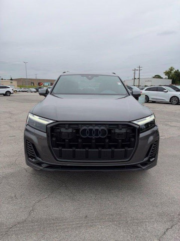 Photo of 2025 Audi Q7