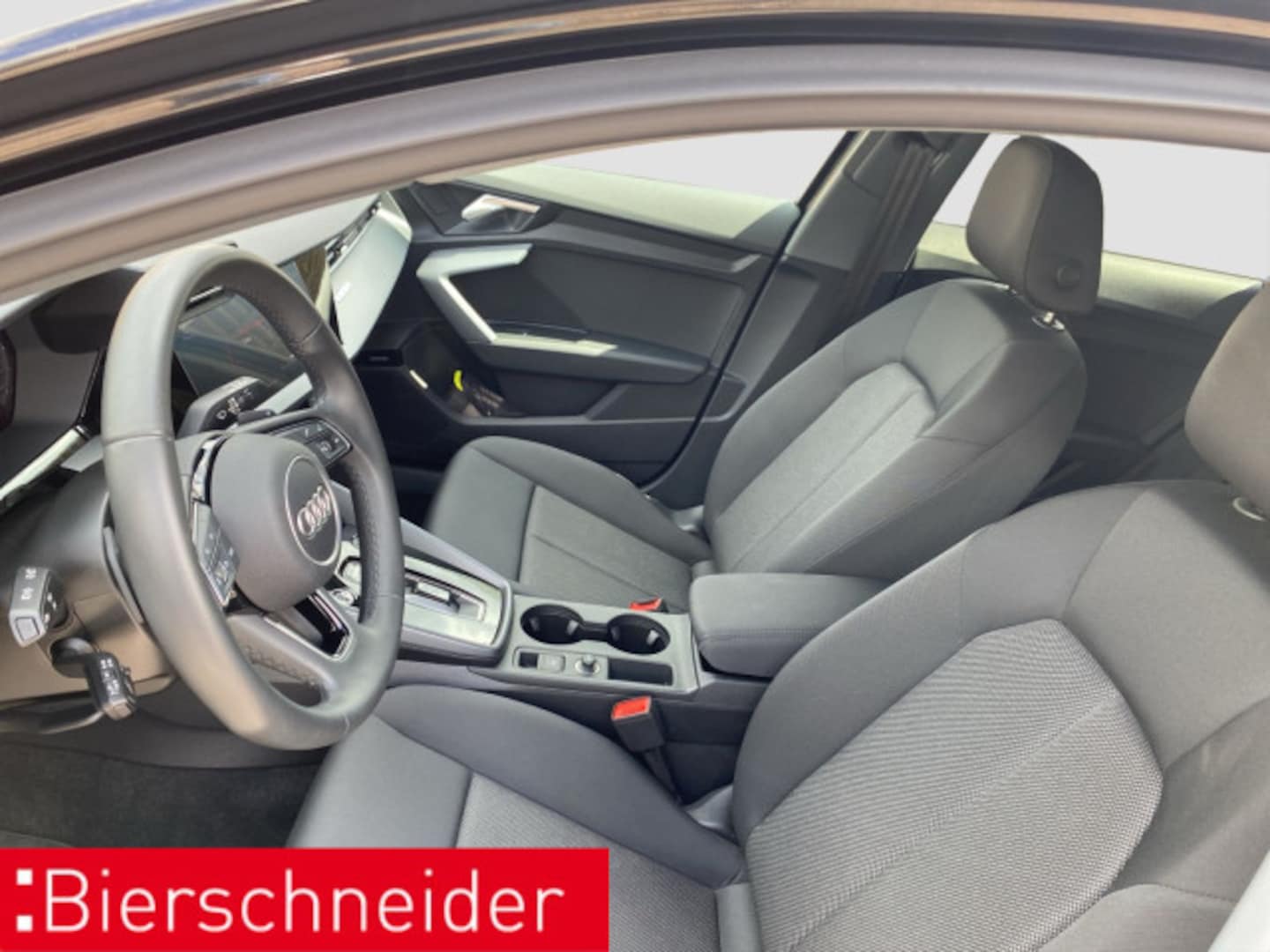 Bild über Audi A3 Sportback 30 TFSI S tronic - für weitere Informationen kontaktieren Sie den Audi Partner