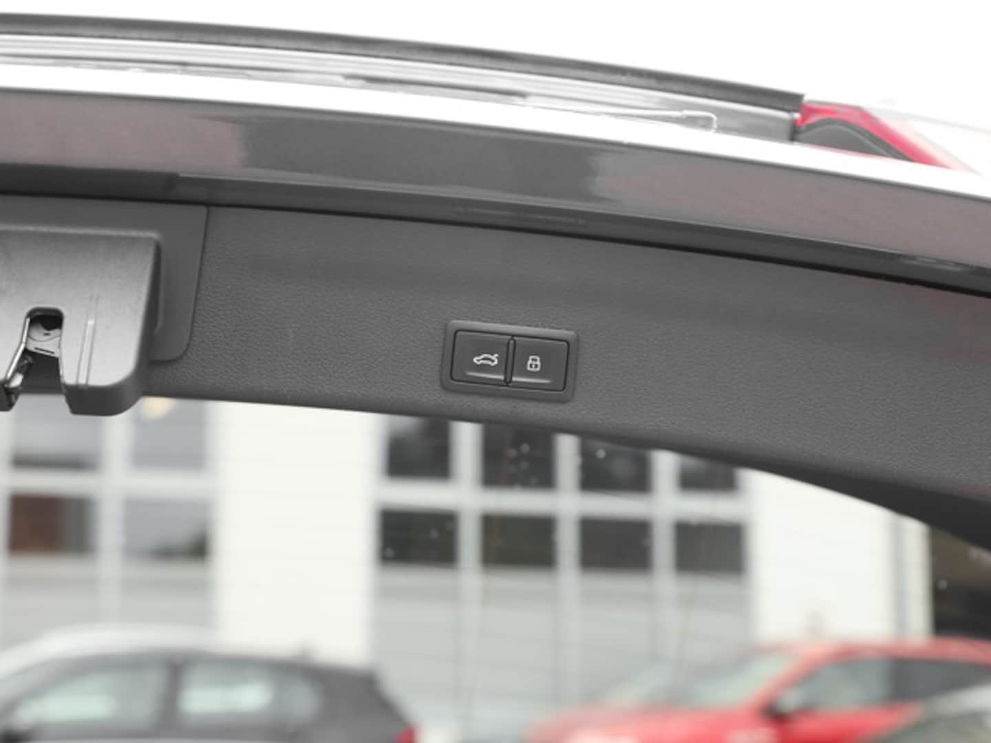 Bild über Audi S6 Avant TDI quattro tiptronic - für weitere Informationen kontaktieren Sie den Audi Partner