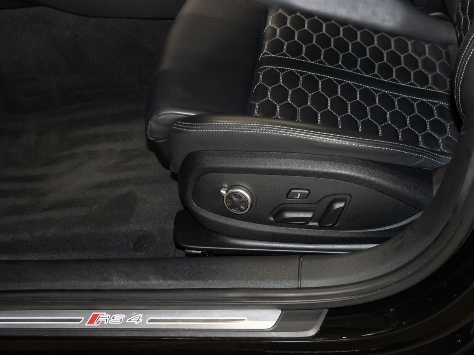 Audi RS 4 Avant – Bild 15